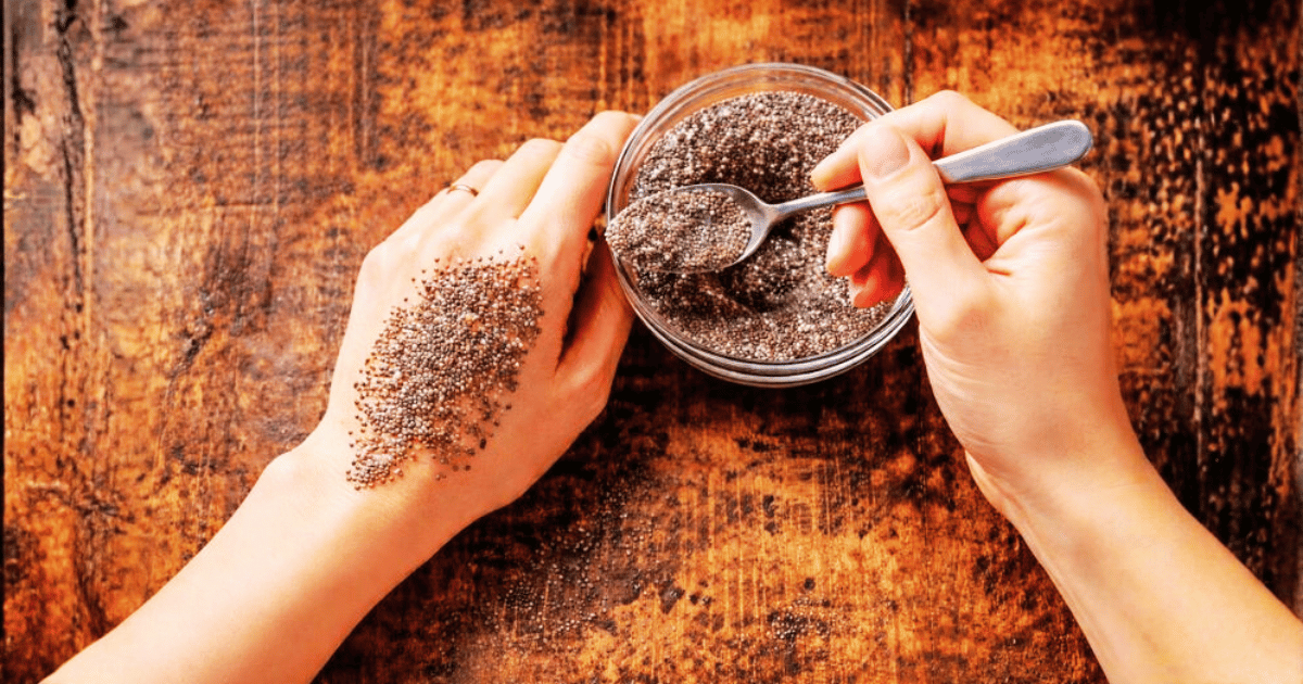 Un semplice trucco con i semi di chia per mani morbide e protette durante l’inverno